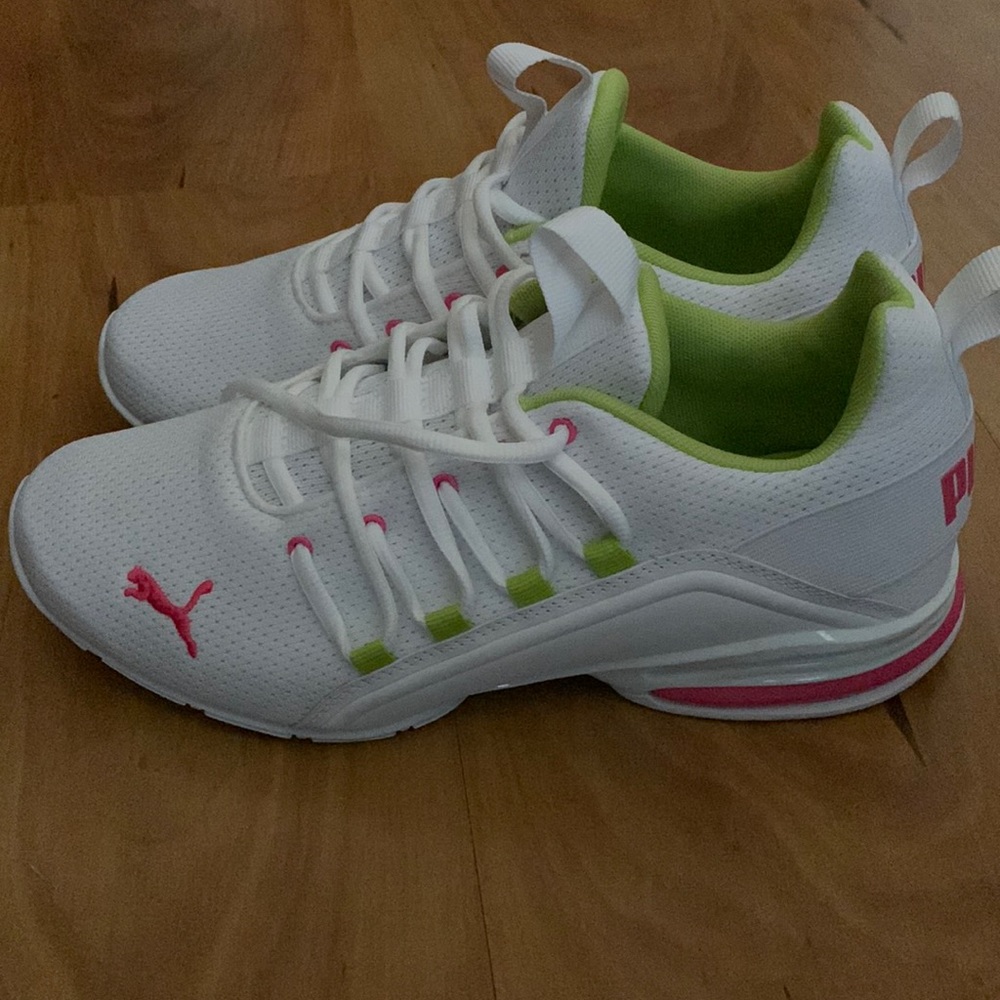 Puma Axelion Bright Womens Training Shoes